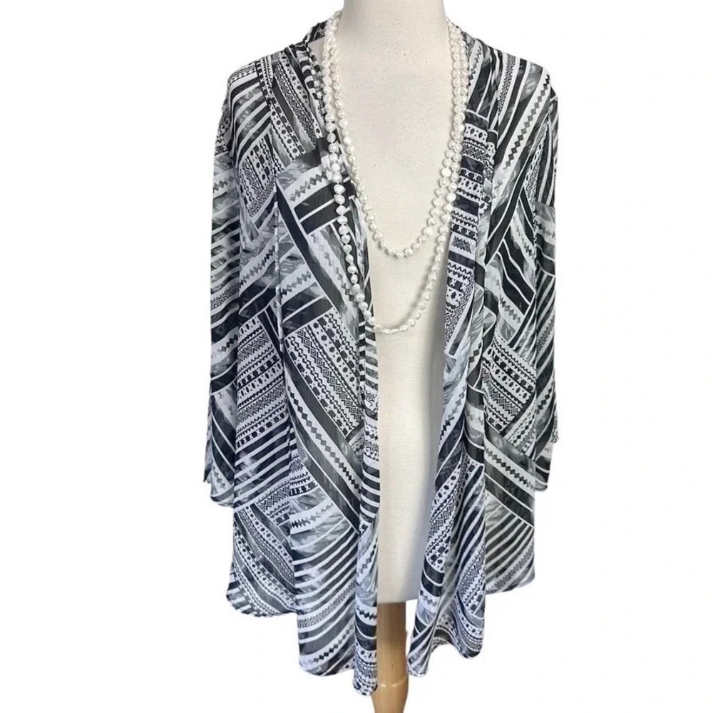 JM Collection Woman Kimono Cardigan 1X Black White Geometric Sheer Open Front